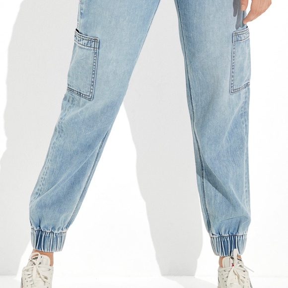 Like new high wasted drawstring AE jeans - Picture 2 of 4